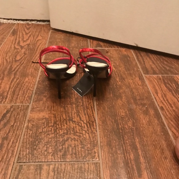 ZARA Python Sandals - Picture 3 of 3